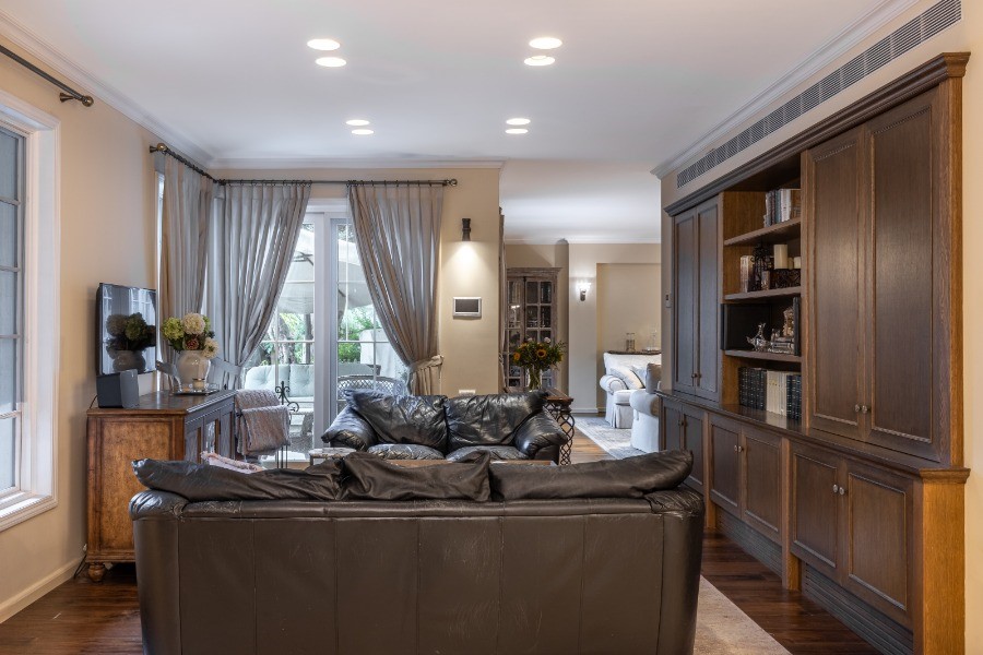 וילות במזרח רעננה